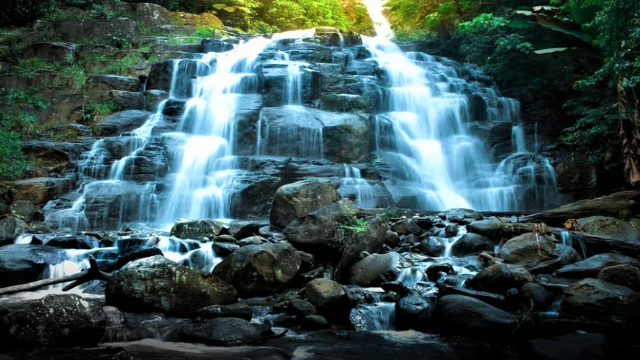 Pesona Air Terjun Sarasah: Surga Tersembunyi di Alam Minangkabau